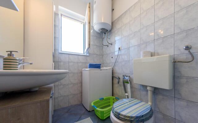 Holiday Home Near Lighthouse - H