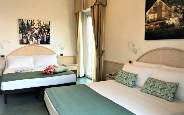 Family Hotel Pinetina Mare