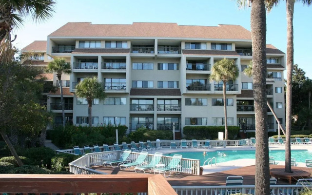 Captains Walk 468 by RedAwning