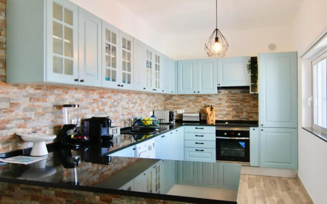 Lagoa Central by Homing