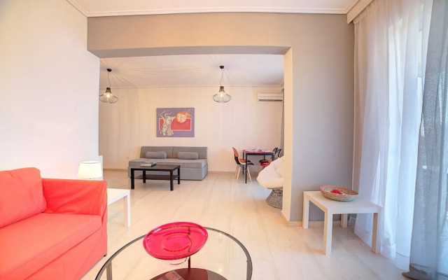 Beautiful Apartment in Glyfada Center