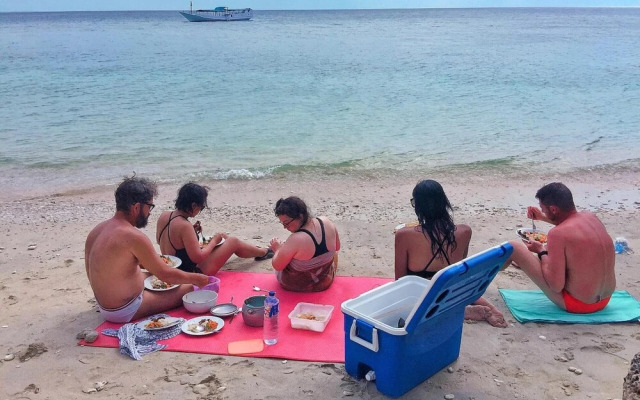 Maleo Moyo Seaside Resort