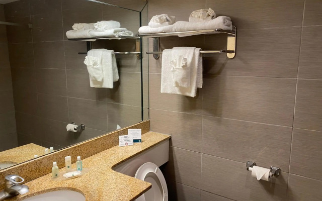 Quality Inn Airport