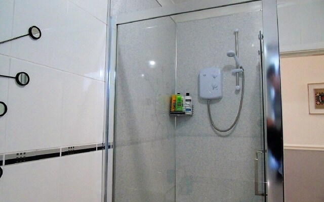 Snug - Faodail Apartment