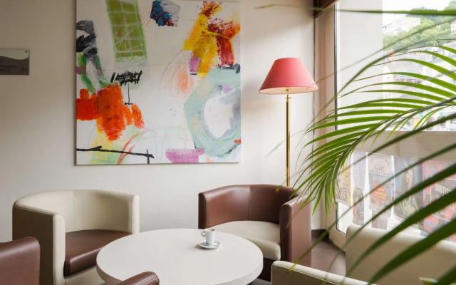 Brit Hotel Confort Limouzi Tulle