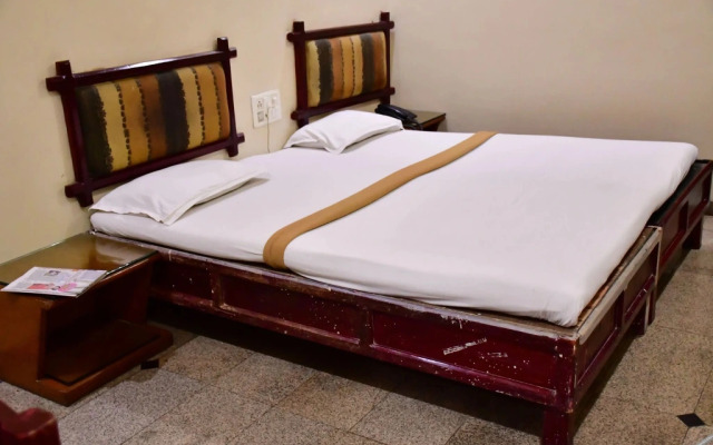 Hotel Vinayak Residency