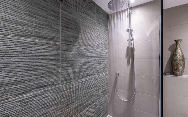 Holiday Inn Newcastle South by IHG