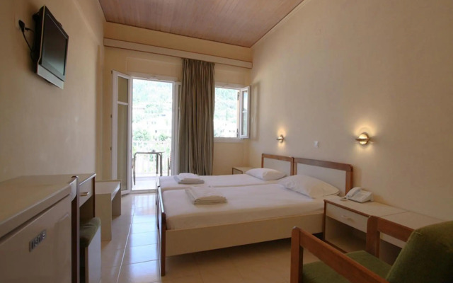 Ionis Hotel