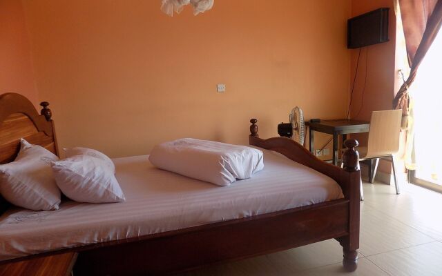 Olina Hotel and Apartments