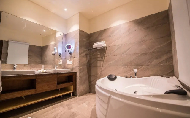 Coral Resort and Spa, Centrally Heated Mountain Side Resort, Manali