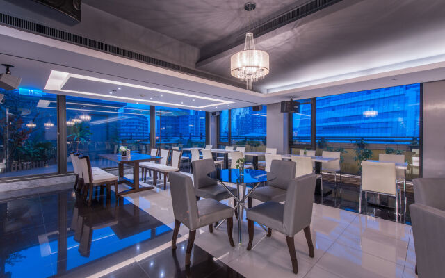 Forward Hotel Nangang