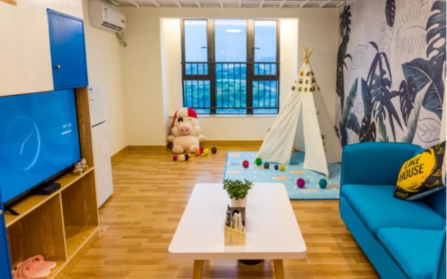 Guangzhou Xiyue International Apartment