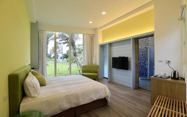 The Riverview Retreats