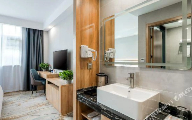 Wuhan E-House Boutique Hotel