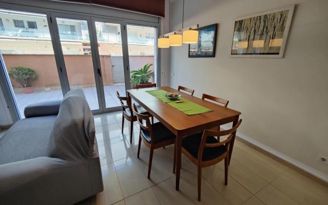 BADALONA BEACH APARTMENt