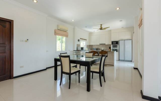 3 Bedroom Pool Villa With Amazing Views TH2