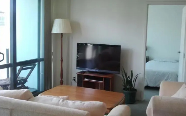 High Class Auckland City Apartment