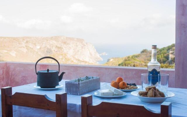 Secluded 3 BR House 5 mins from Kapsali