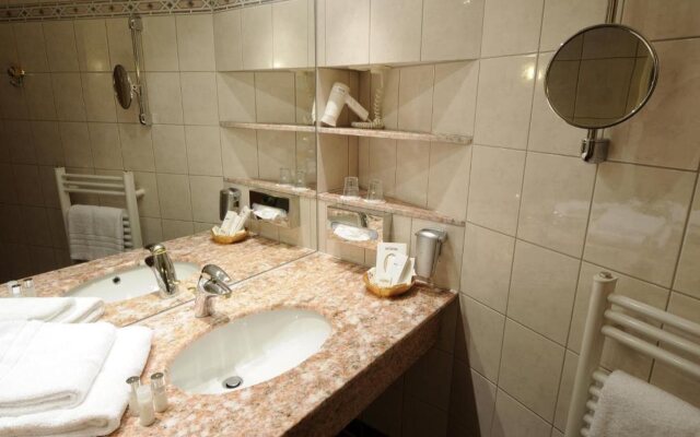 Trip Inn Axxon Hotel