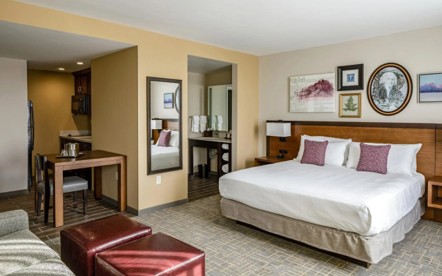 Hotel Madison & Shenandoah Conference Ctr