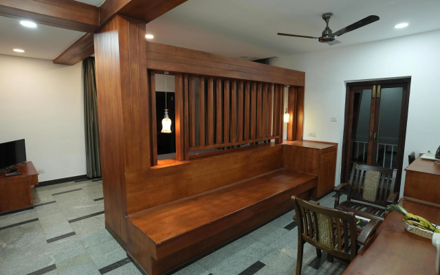 Aura Residency