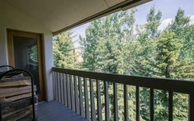 Townsend Place Condo 3 minutes walk to Beaver Creek VIllage by RedAwning