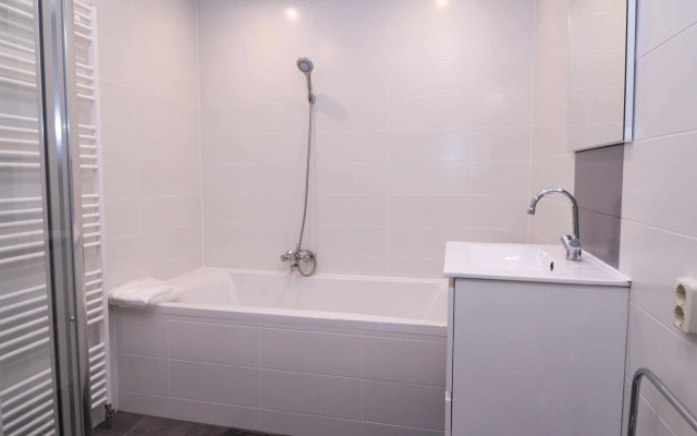 Spacious Farmhouse in Tweede Exloermond With Patio