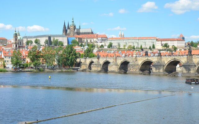 Unique Apartment in Praha Near River Vltava