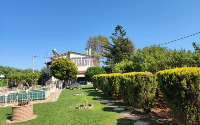 Beautiful House near the Beach
