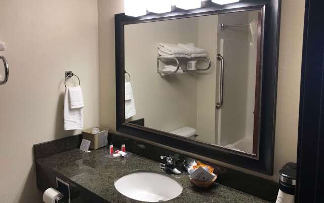 AmericInn by Wyndham Maquoketa