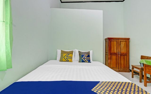 SPOT ON 90760 Homestay Al Madina Syariah