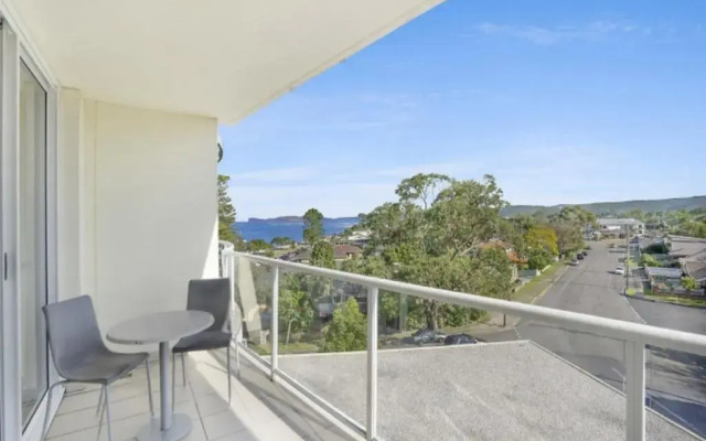 Hinterland Luxury - 1 Bedroom Hinterland View Apt