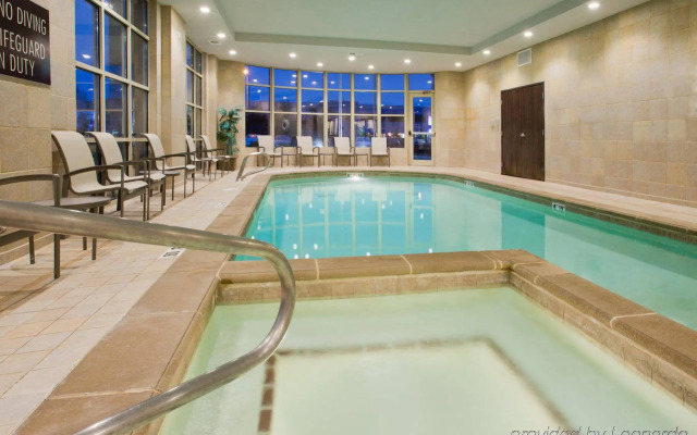 Crowne Plaza Anchorage Midtown by IHG