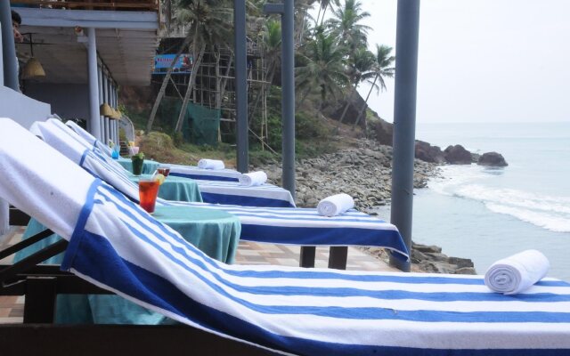 Black Beach Resort