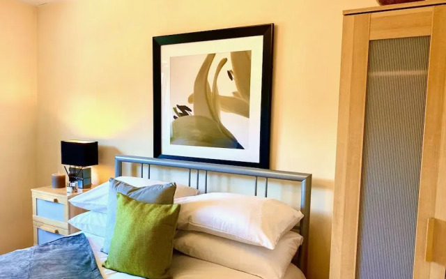 Aylesbury Contractor & Staycation Home