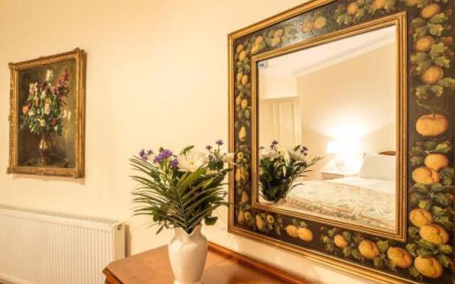 The Studio Apartment - The Edinburgh Address