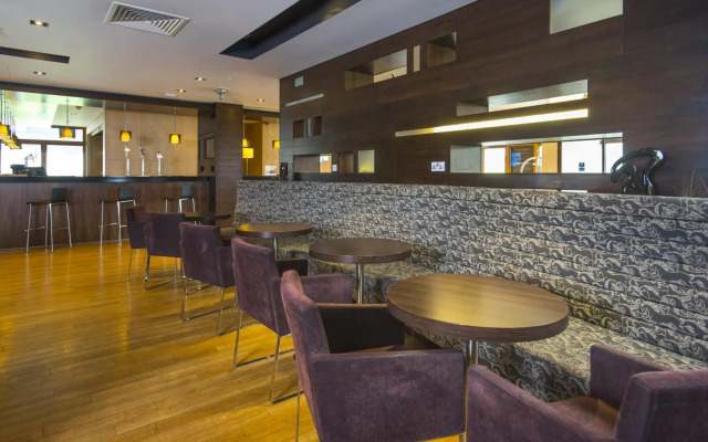 Holiday Inn Express London-Epsom Downs by IHG