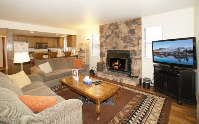 Summit X-ross Roads Condo