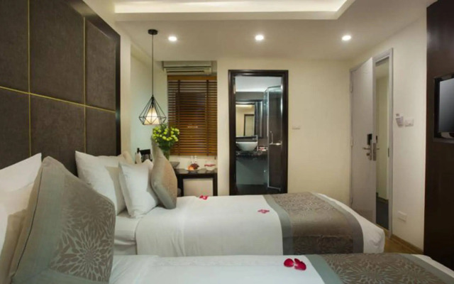 Rising Dragon Palace Hotel