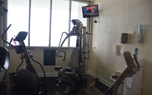 Beachfront Windemere Condos by Hosteeva