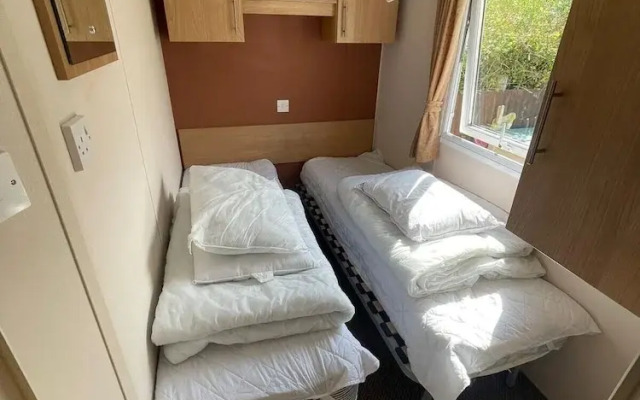 3 Bedroom, pet Free, Static Caravan in Prestatyn