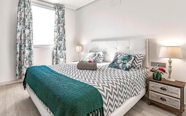 Ocean Garden Apartment With Seaview.