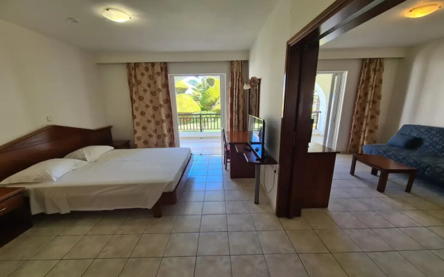 Corali Hotel