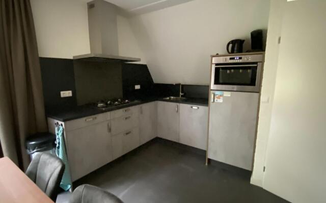 Restyled House With two Bathrooms, Breda at 10 km
