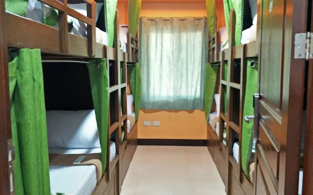 Recson Coron Hostel