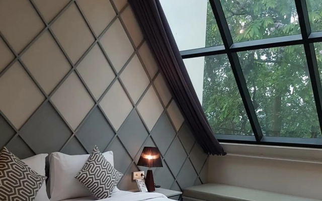 Beehive Boutique Hotel
