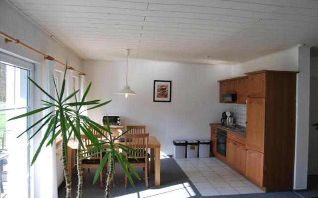 Ferienwohnung-Stricker-2-1-Typ-B-Terrasse