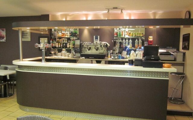 LE CENTRAL Hôtel Bar Restaurant