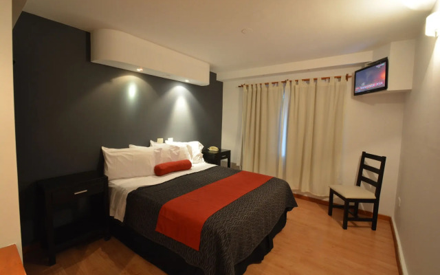 Piazza Hotel