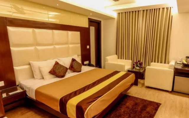 Red Leaf Hotel